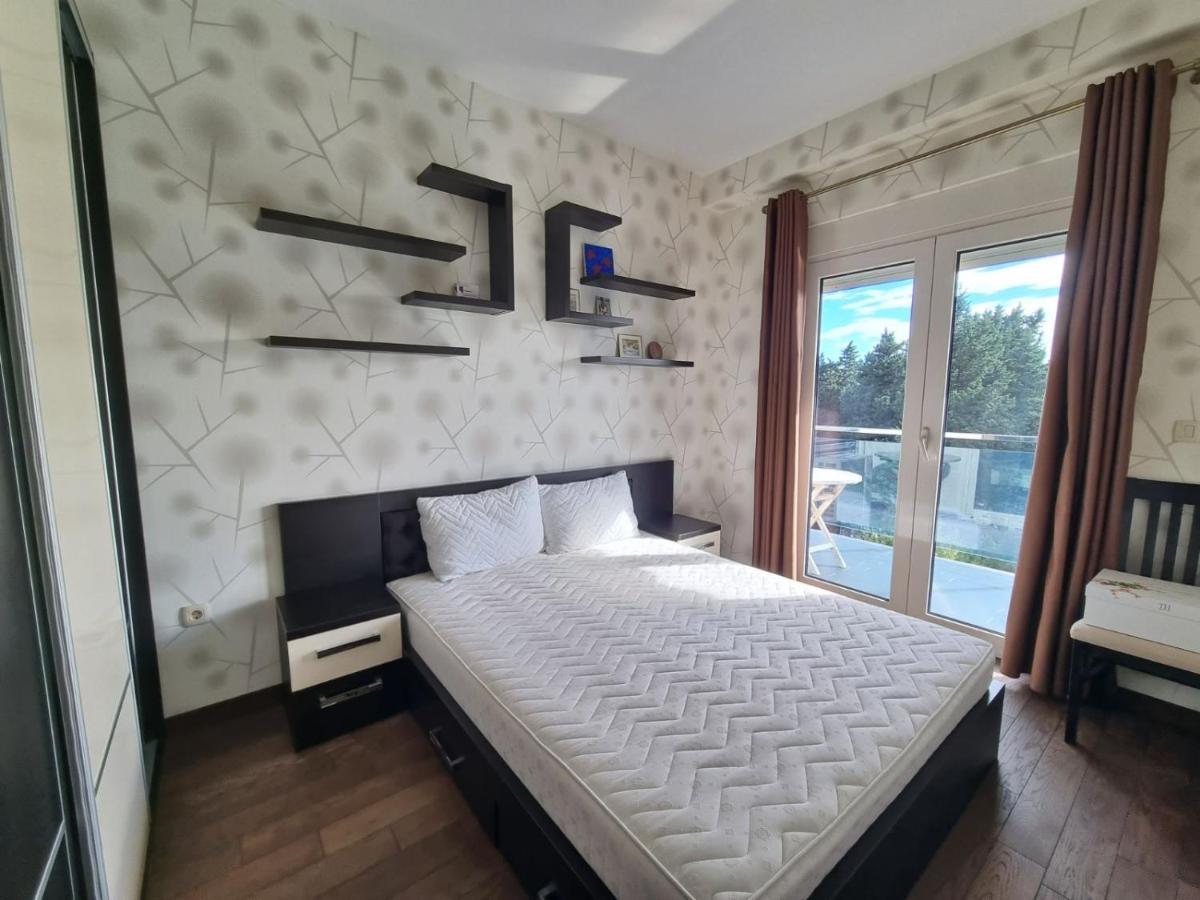 Becici -Lux Apartman Luaran gambar