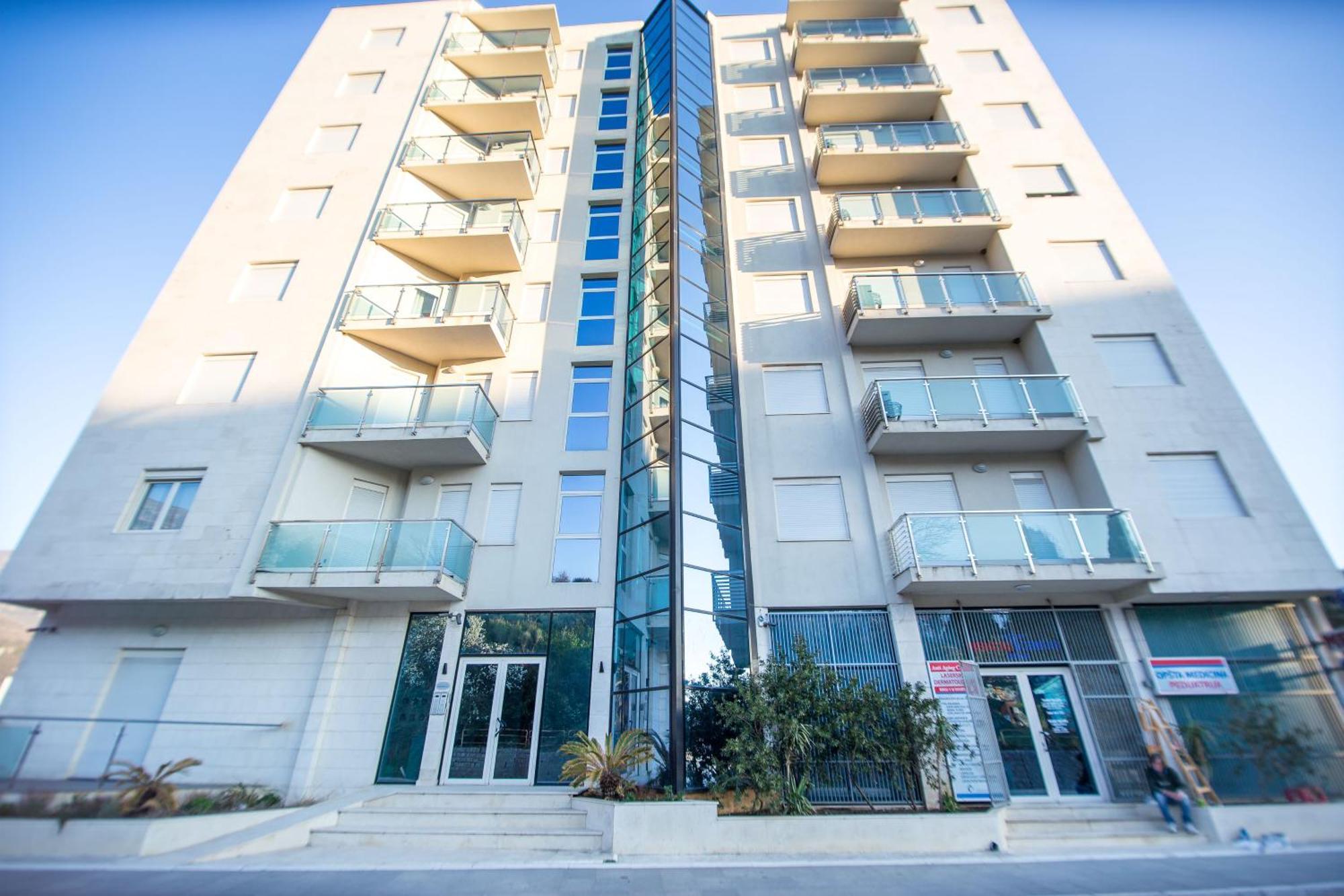 Becici -Lux Apartman Luaran gambar