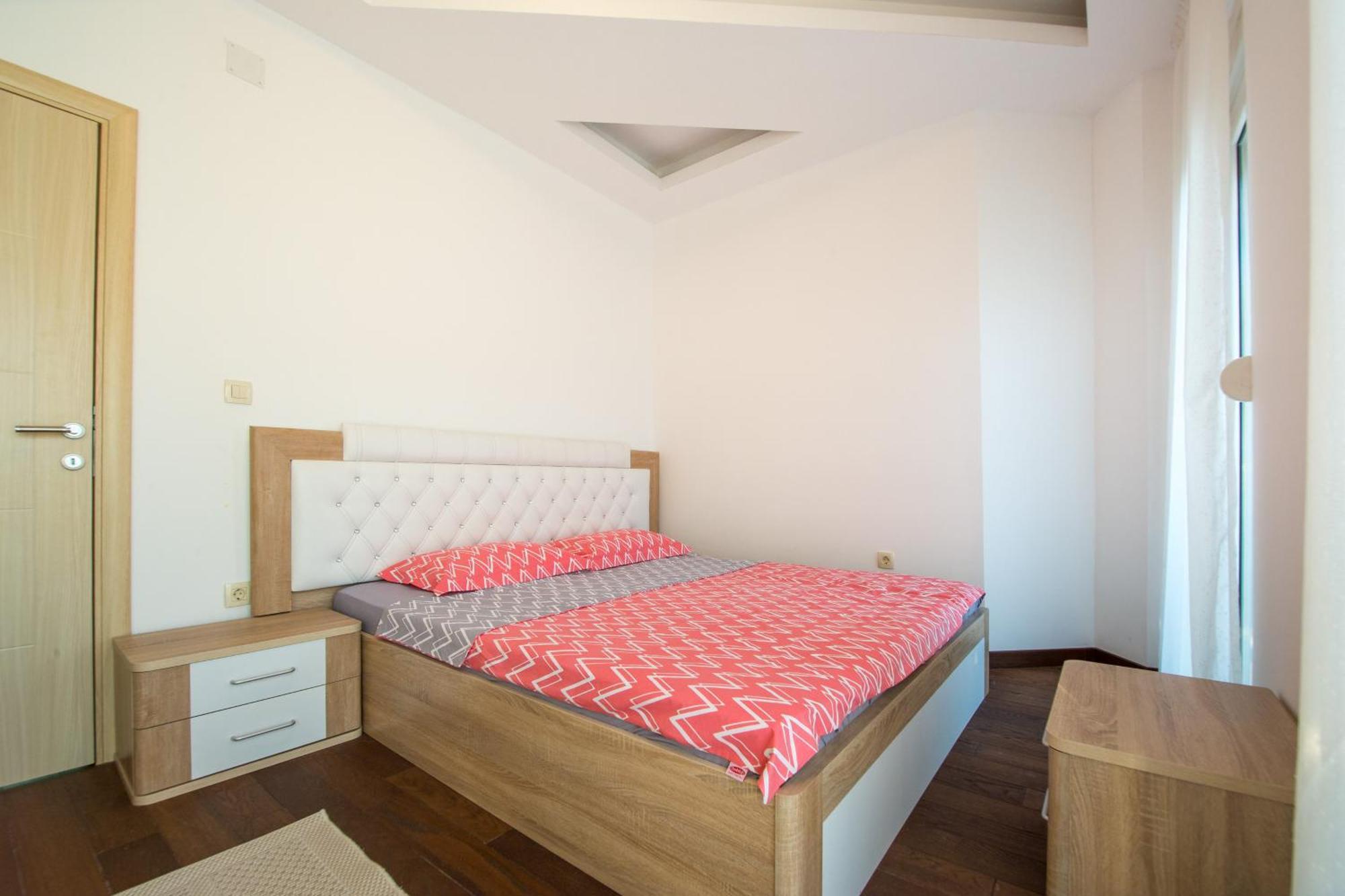 Becici -Lux Apartman Luaran gambar
